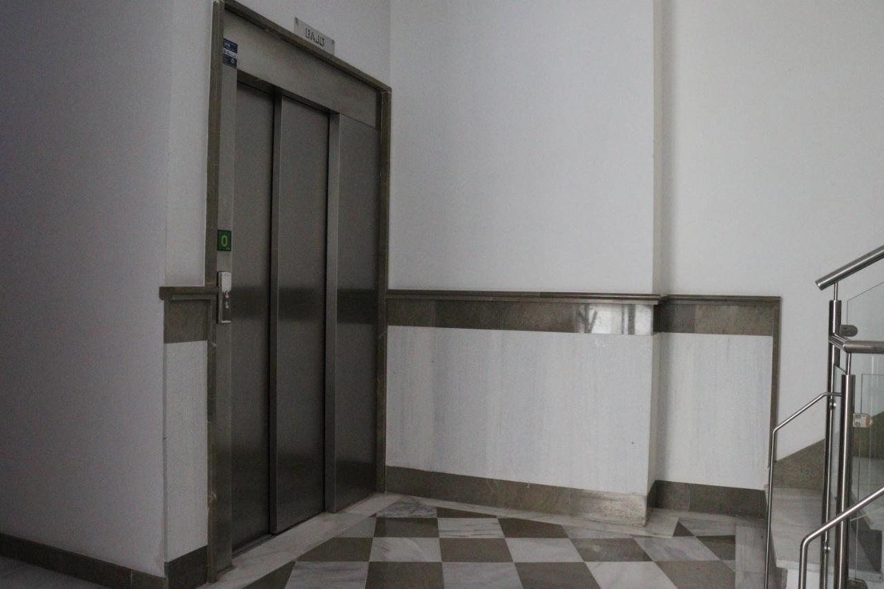 Centrico Piso Para 4 Al Lado Del Jardin Botanico Granada Bagian luar foto